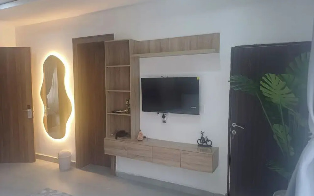 Aamiq Space