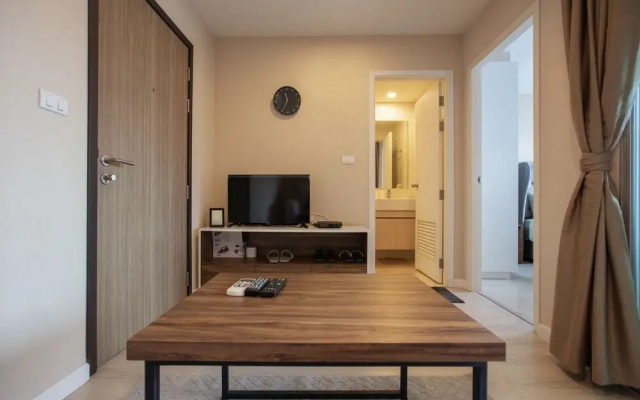 Near BK University Quiet Condo in Rama4 bkb131