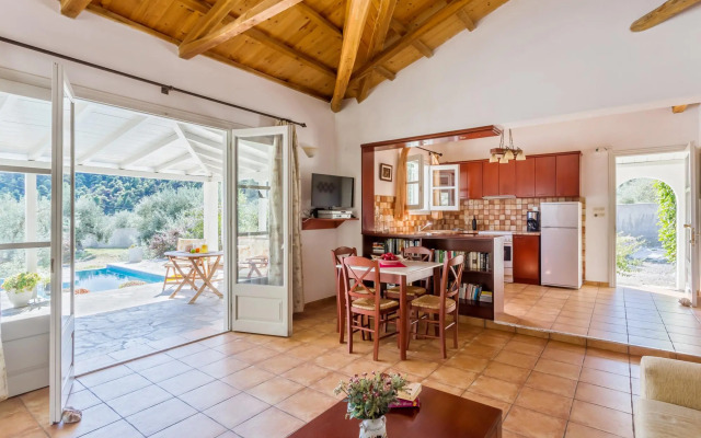 Villa Tassoula Large Private Pool Walk to Beach Wifi - 2830