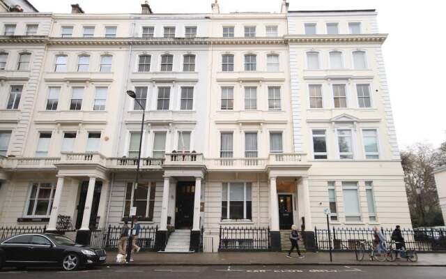 Апартаменты Belgravia Apartments - Gloucester Road вид на фасад
