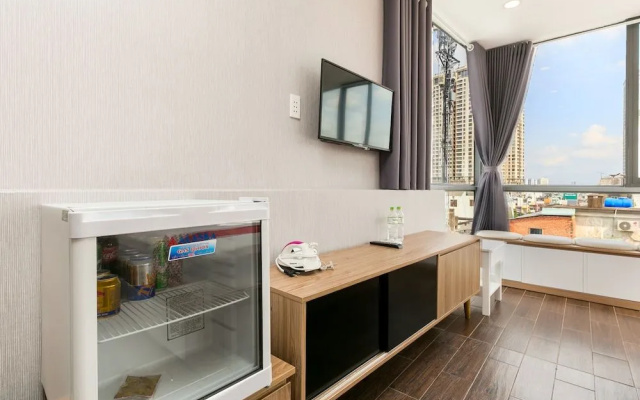 OYO 321 393 Hostel