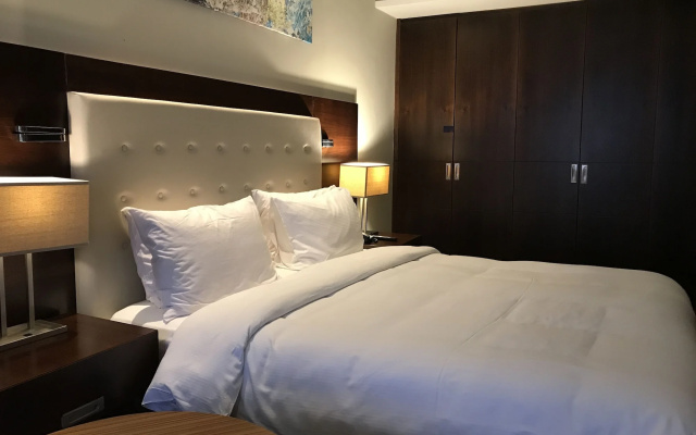 DoubleTree by Hilton Hotel and Residences Dubai Al Barsha