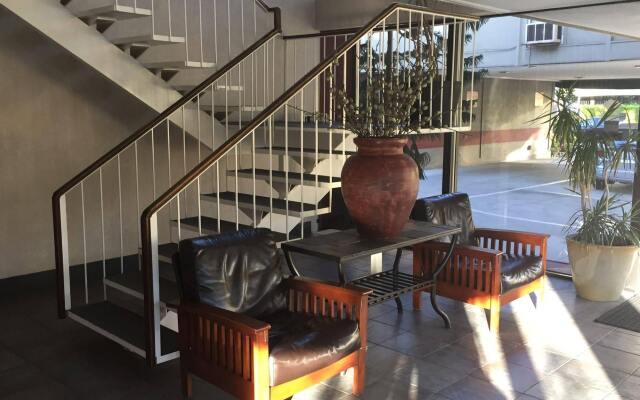 Отель Park Plaza Lodge вид на фасад