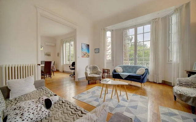 IMMOGROOM - Villa in the city center with terrace- garden- CONGRESS/BEACHES