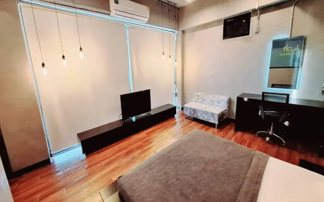 Capital O 75512 Loft Residence