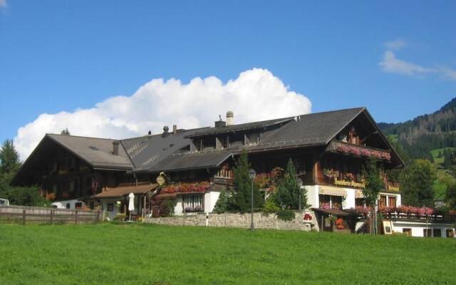 Boutique Hotel Alpenrose вид на фасад