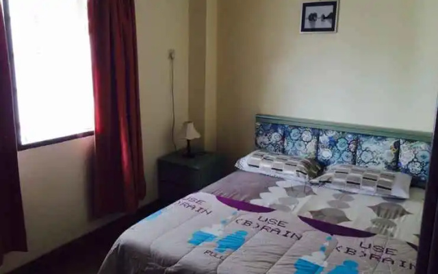 Misty Highlands Apartment @ Crown Imperial Court