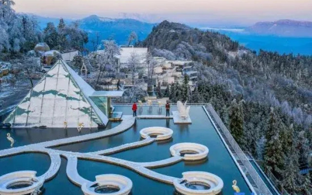 Yunfuli Cliff Hotel, Qili Pingye Luxury Hotel