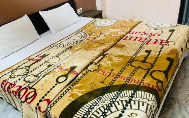 OYO 70147 Rp Residency