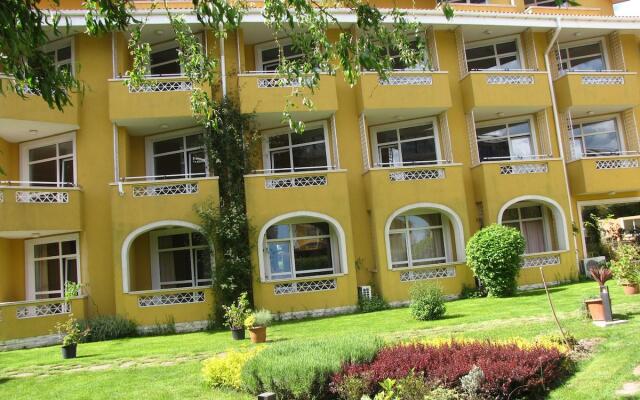 Отель Blue Orange Beach Resort вид на фасад