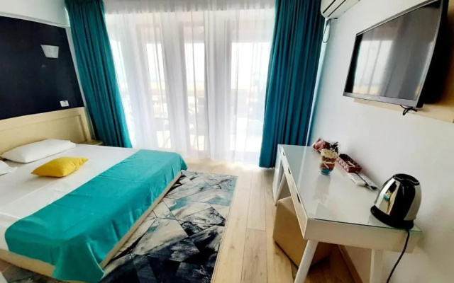 Ryanna Beach - Plaja Belona