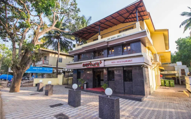 Oyo 11349 Home Sunny 2Bhk Siolim