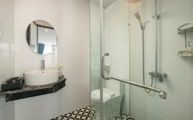 Elegance Premium Hotel