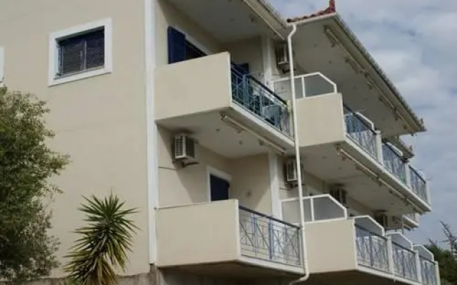 Grandma Athinas House