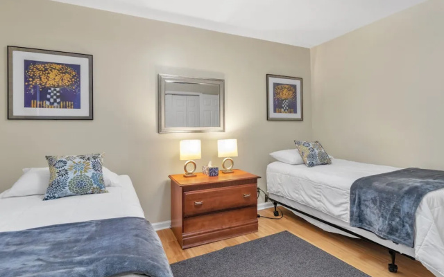 Comfy Condo
