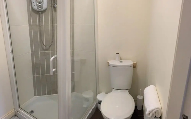 Coventry Charm - Spacious 3 Bedroom House