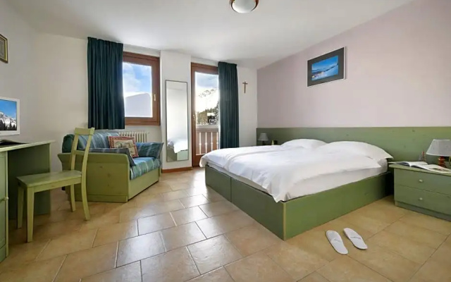 Hotel Tambò