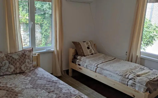 Mercury Guest House
