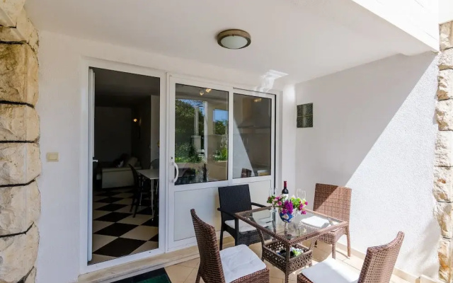 Beautiful Sea View Apartments