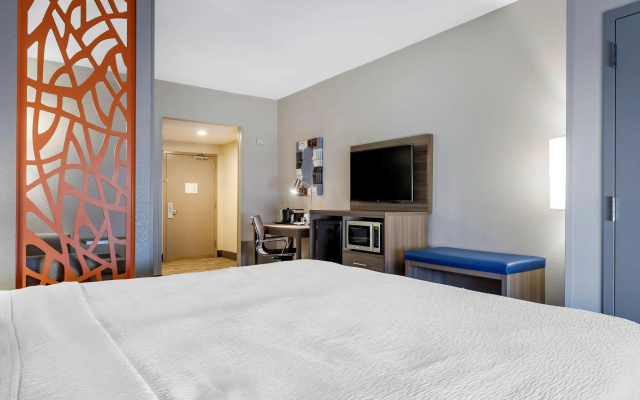 Best Western Plus Castlerock Inn & Suites