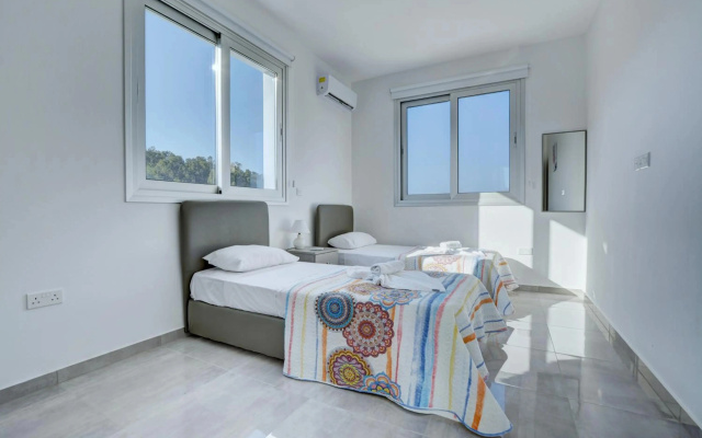 Aetopetra Villa