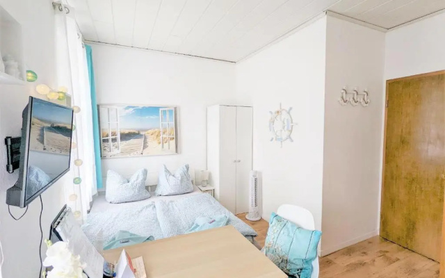 Helle gemütliche Wohnung mit Terrasse und Pool - H2