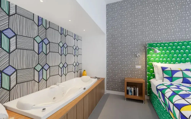 Luxury Design Home & Jacuzzi in Heart of Sorrento