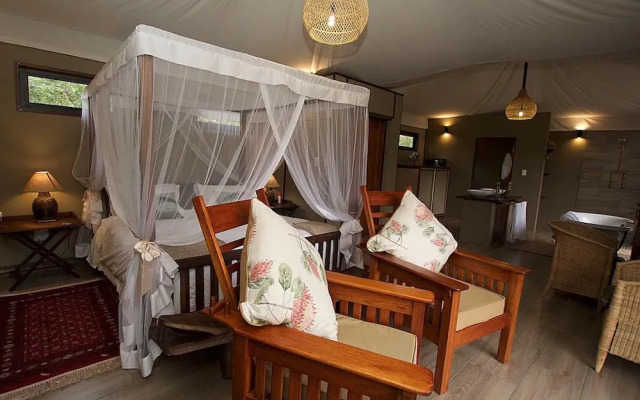 Inzalo Safari Lodge