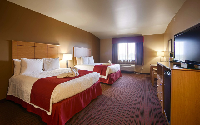 Best Western Golden Prairie Inn & Suites