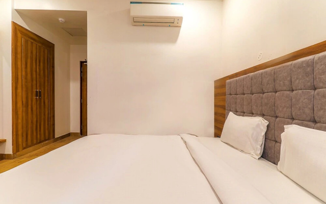 Fabexpress Global Inn New