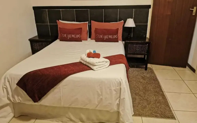 Room-charming Tshwane B&B With Secure En