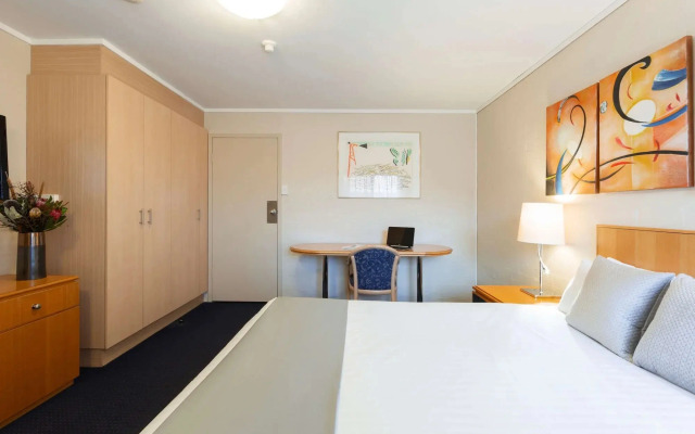 ibis Styles Canberra