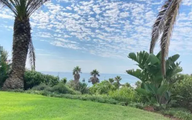 Holiday Paradise @ 252 Brookes Hill Suites