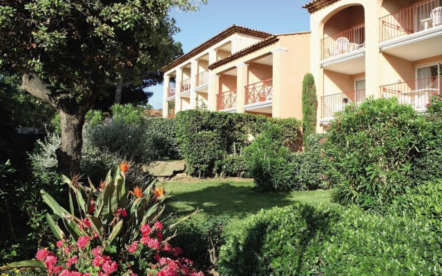Mediterranean apartment on the gorgeous peninsula of Giens