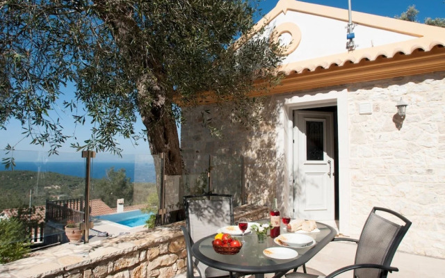Joanna s House in Kourteika