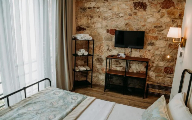 Nill's Stone House Otel