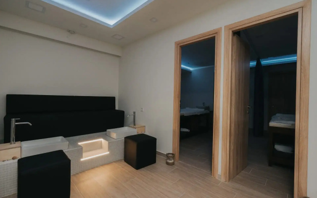 Kahlua Sea View Suites