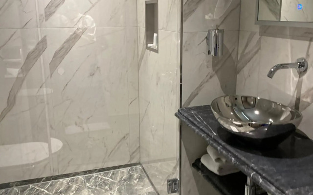 G hotel