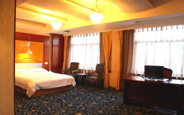 Tuke China Light Hotel