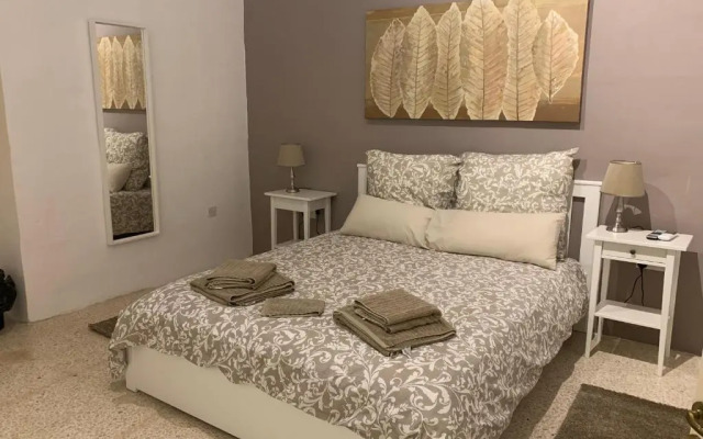 4 bedroom apartment in Sliema near the sea