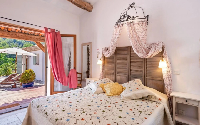 Classy VIlla in Bargemon with Private Swimming Pool