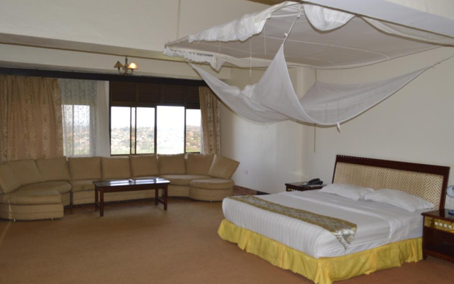 Hotel International 2000