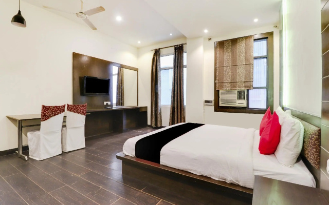 CAPITAL O74109 Hotel Sri Sri Residency