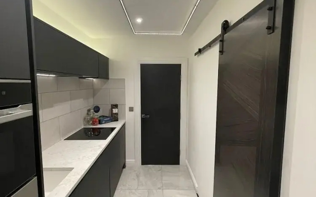 2bedroom Apartment With Steam Room