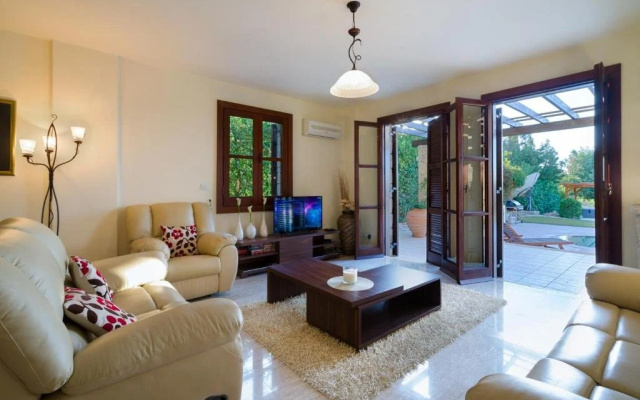3 BR Villa Kedros