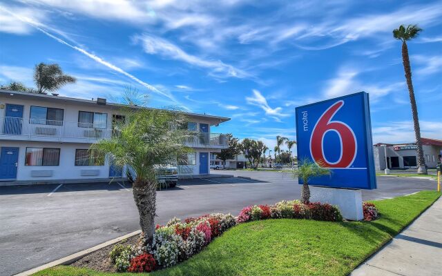 Motel 6 Stanton 2