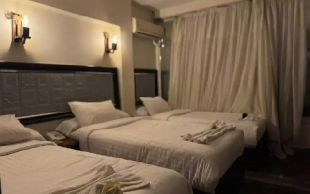 lora Altahrir hotel