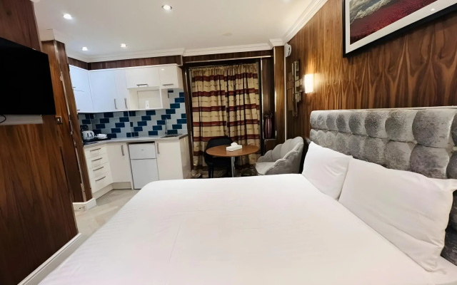 Cheshire Hotel