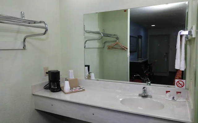 Budget Inn