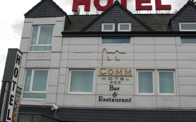 Отель Comm Hotel Польша, Познань - отзывы, цены и фото номеров - забронировать отель Comm Hotel онлайн вид на фасад